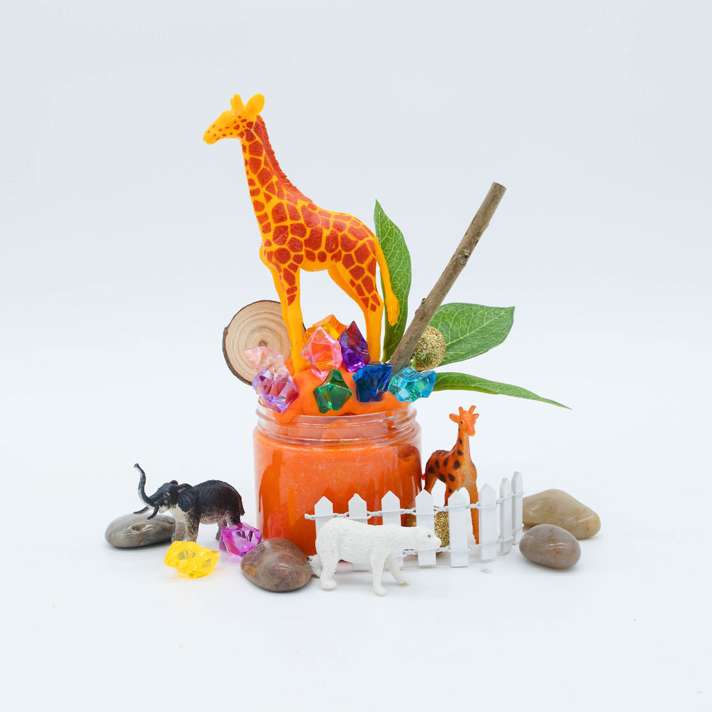 Wild Wonders Mini Sensory Kit, Safari Animals Sensory Play, Cognitive Development and Fine Motor Skills, Tactile Activities for On The Go, Safari Animals Sensory Toys for Preschoolers and Kids Ages 4, 5, 6, 7, 8